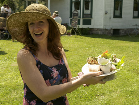 Piebird Picnic Marathon and Garden Concert - Photo by Liz Lott